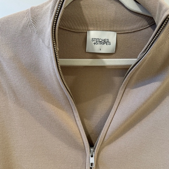 Stitches & Feather Sweater (S) - Picture 3 of 3